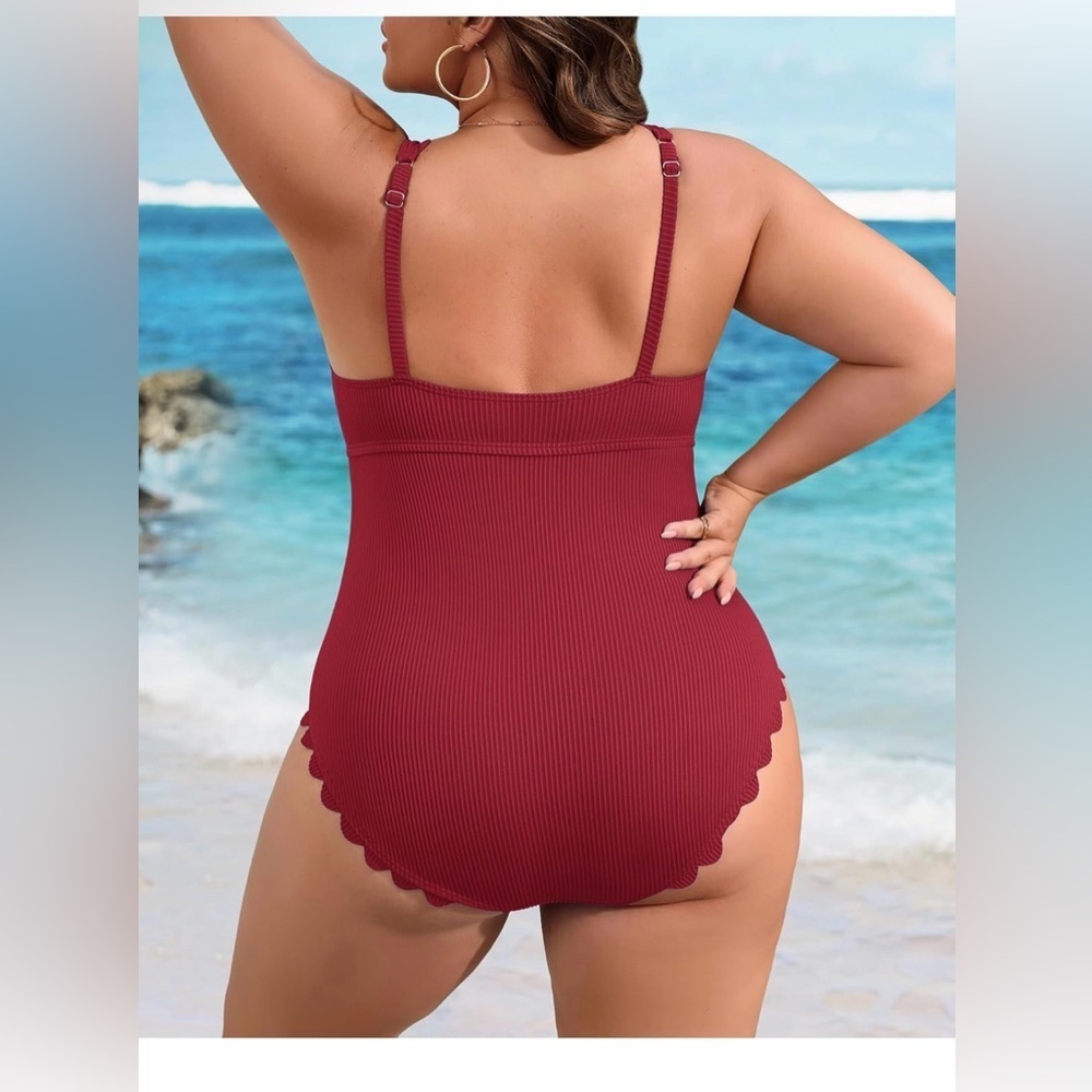 🆕Plus Size Swimsuit-Tummy Control - Picture 2 of 3